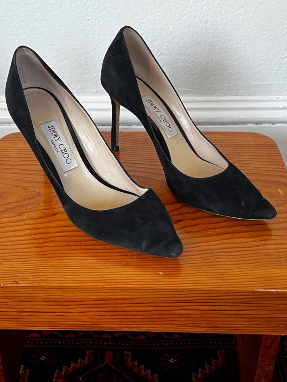 Jimmy Choo London Black Suede Pointed Toe Pumps Size 38.5 Classic Heels